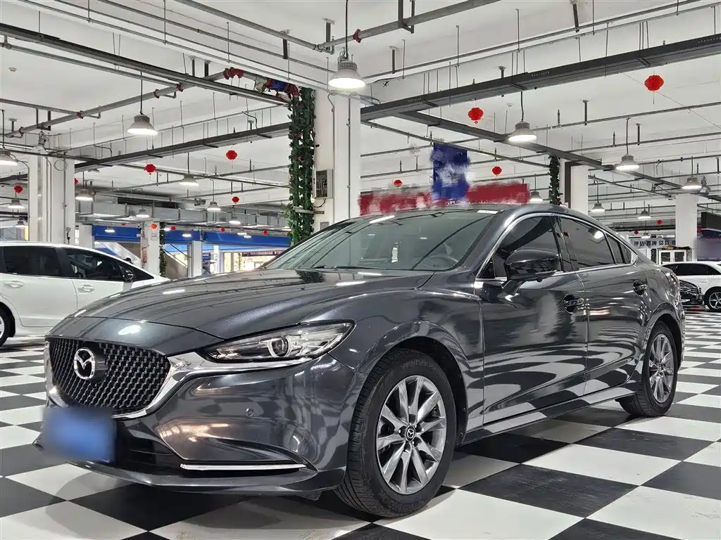 Photo 2 - Mazda Atenza