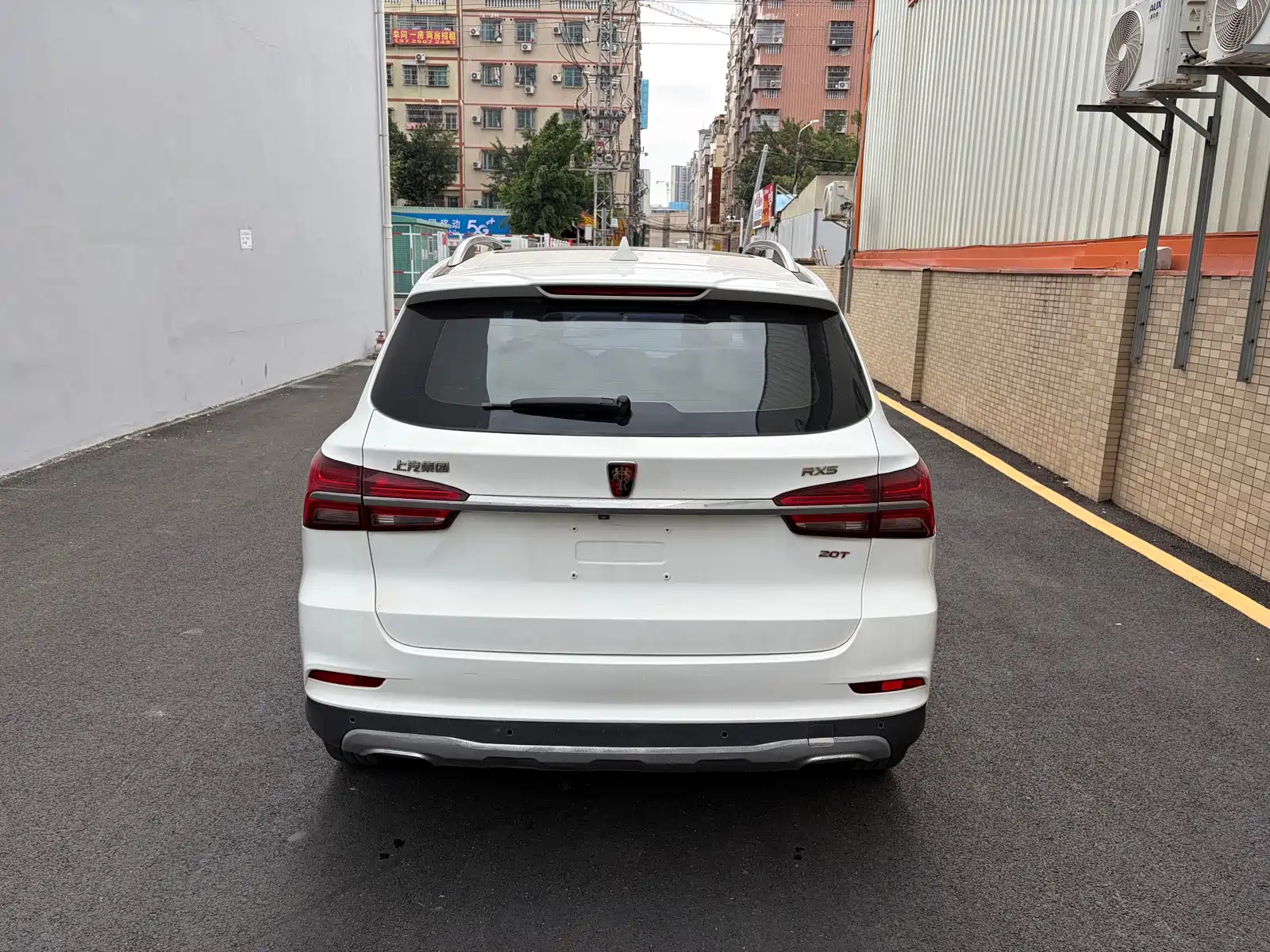 Фото 8 - Roewe RX5