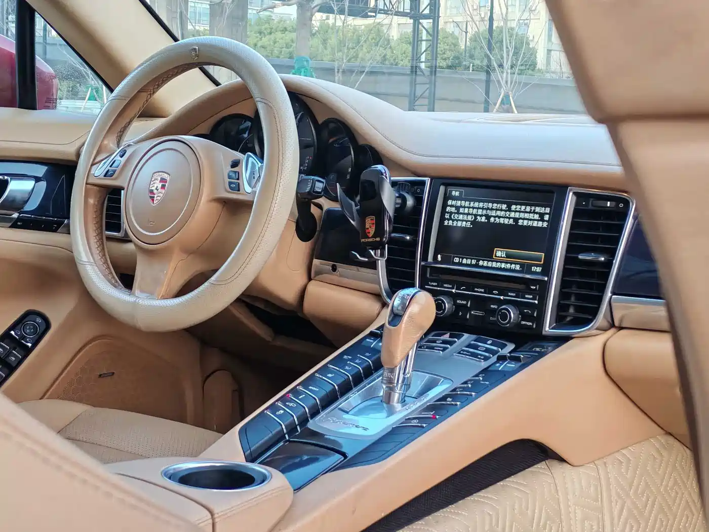 Porsche Panamera 2010 Panamera 3.6L фото 16