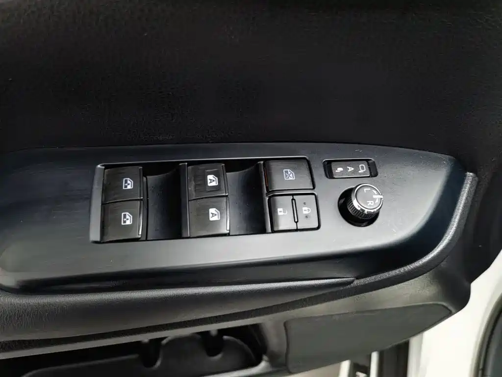 Toyota Highlander 2015 3.5L 4WD Luxury Edition 7-seater фото 9