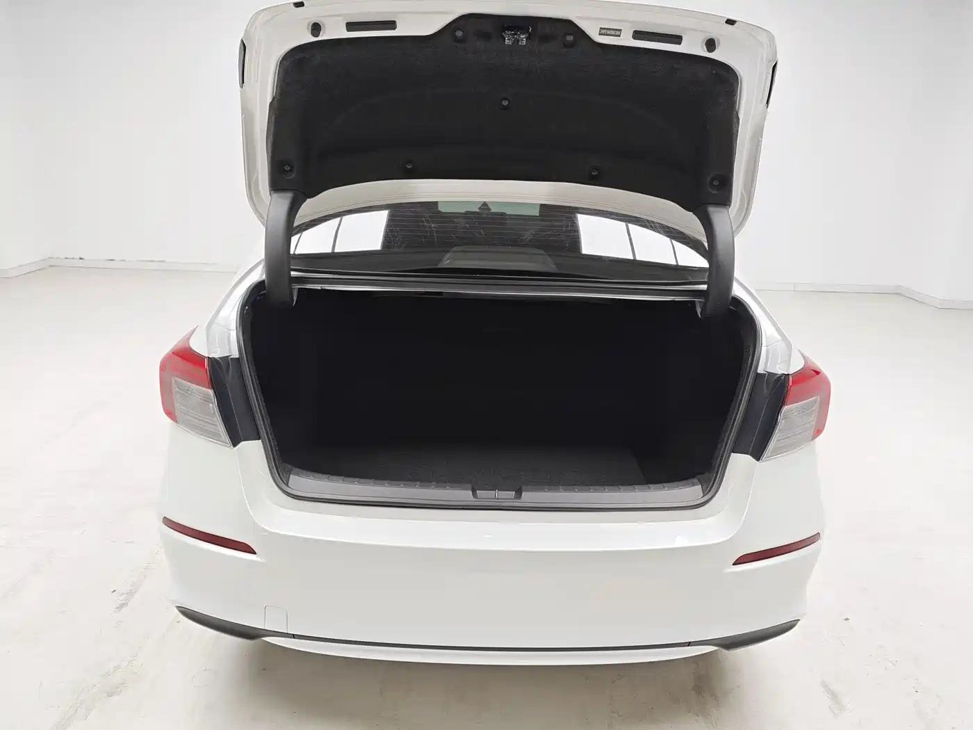Honda Civic 2024 2023 240TURBO CVT Dynamic Edition