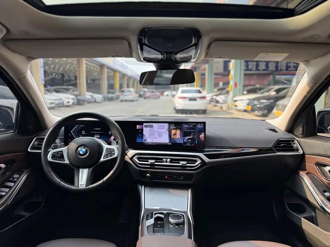 BMW 3 Series 2023 325Li M Sport Black Night Package фото 14