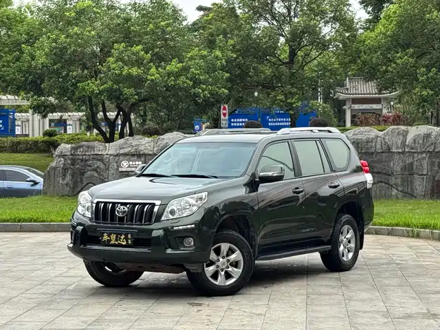 Toyota Prado (Import) 2014 2.7L Automatic Standard Edition — фото 1