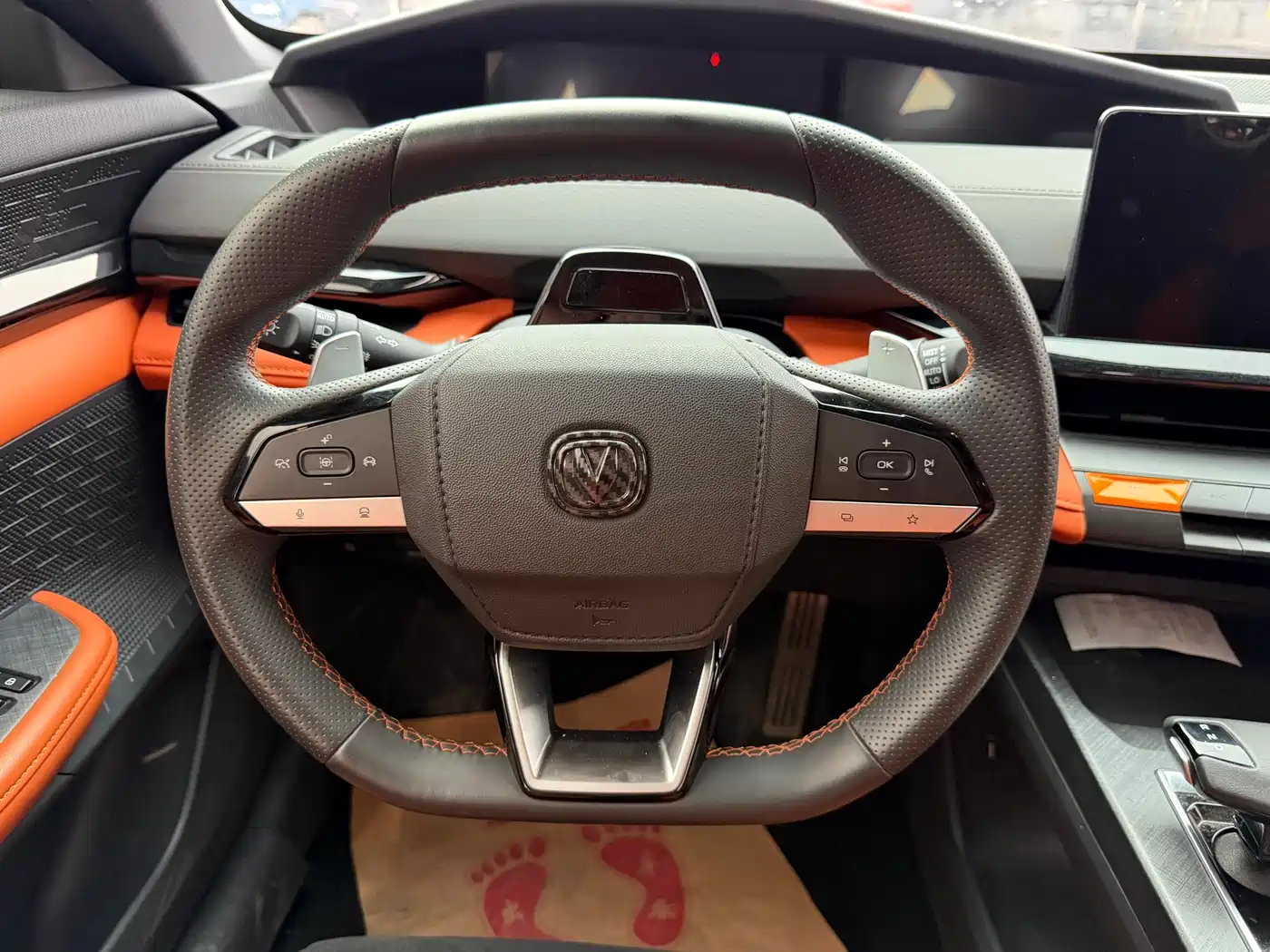 CHANGAN UNI-V