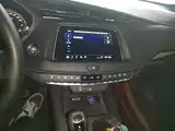 Photo 13 - Cadillac XT4