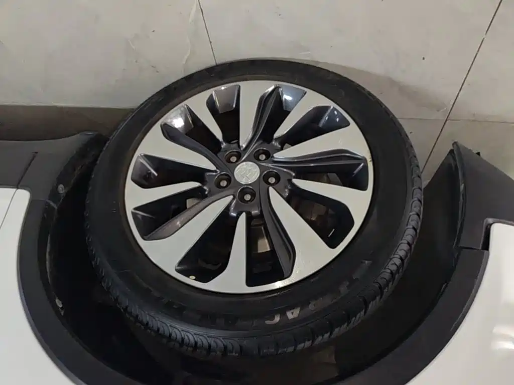 Фото 23 - Buick Encore
