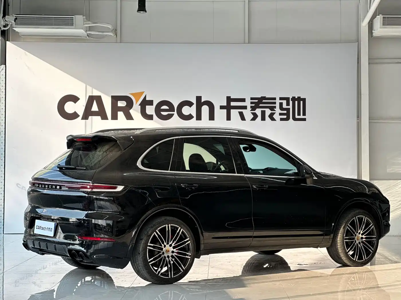 Porsche Cayenne 2011 Cayenne 3.0T фото 12