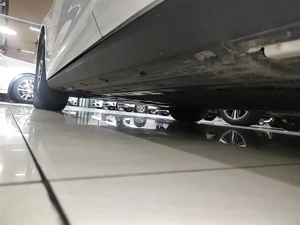 BYD Qin L 2024 DM-i 120KM Superior Edition фото 22