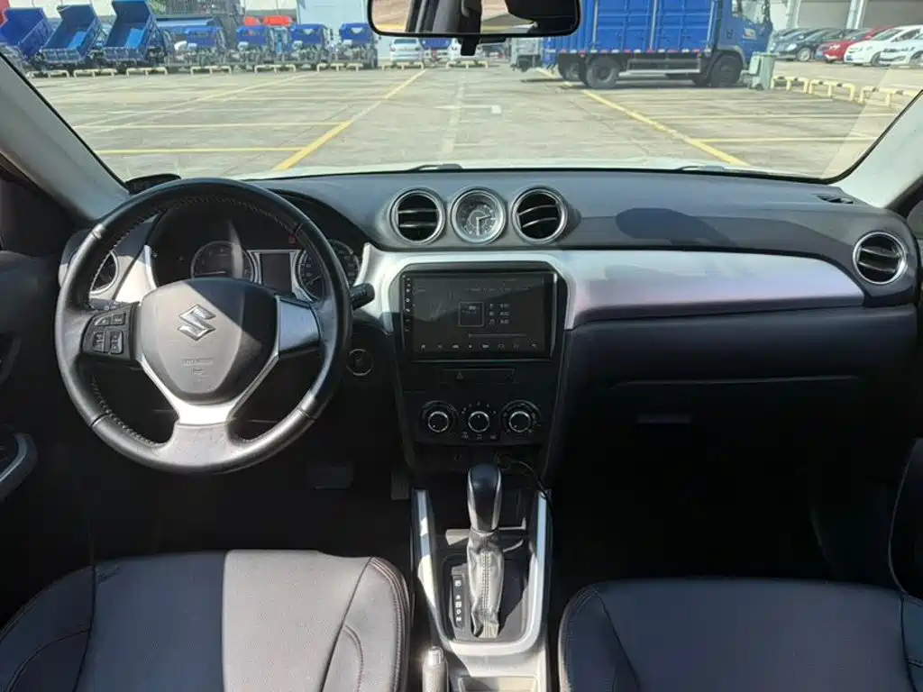صورة 6 - Suzuki Vitara