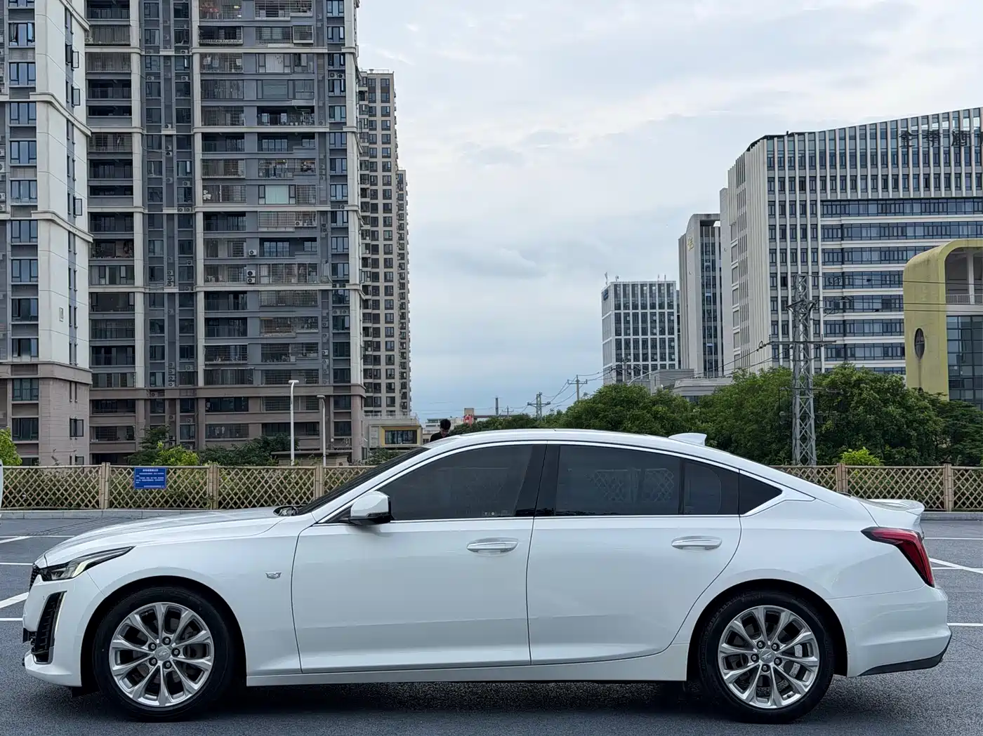 CADILLAC CT5