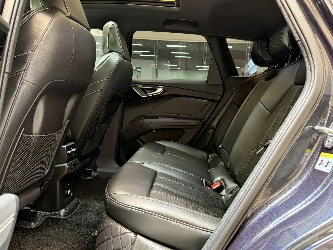 Фото 6 - Audi Q4 e-tron