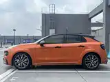 Фото 11 - Lynk & Co 02 Hatchback