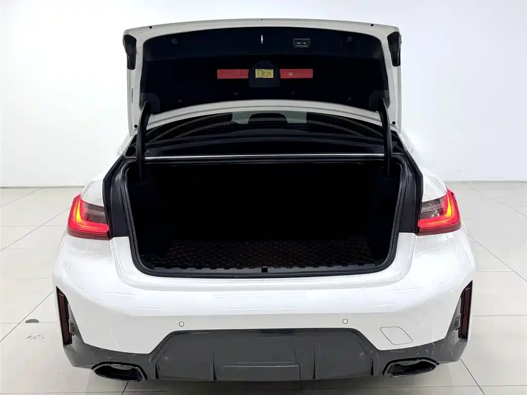 BMW 3 Series 2024 325Li M Sport Shadowline Package фото 5
