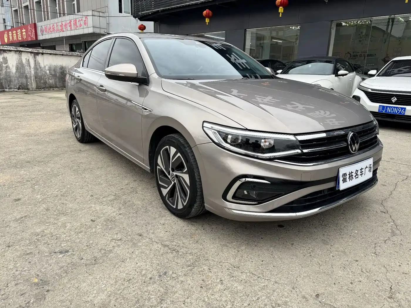 Volkswagen Bora 2023 300TSI DSG Premium Edition фото 3