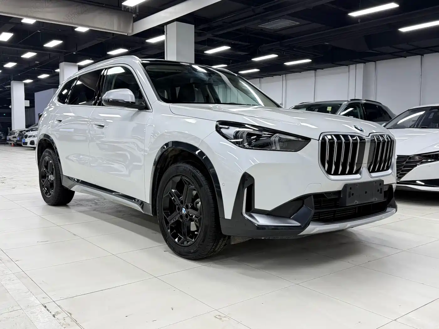 BMW X1 2023 sDrive20Li X Design Package фото 4