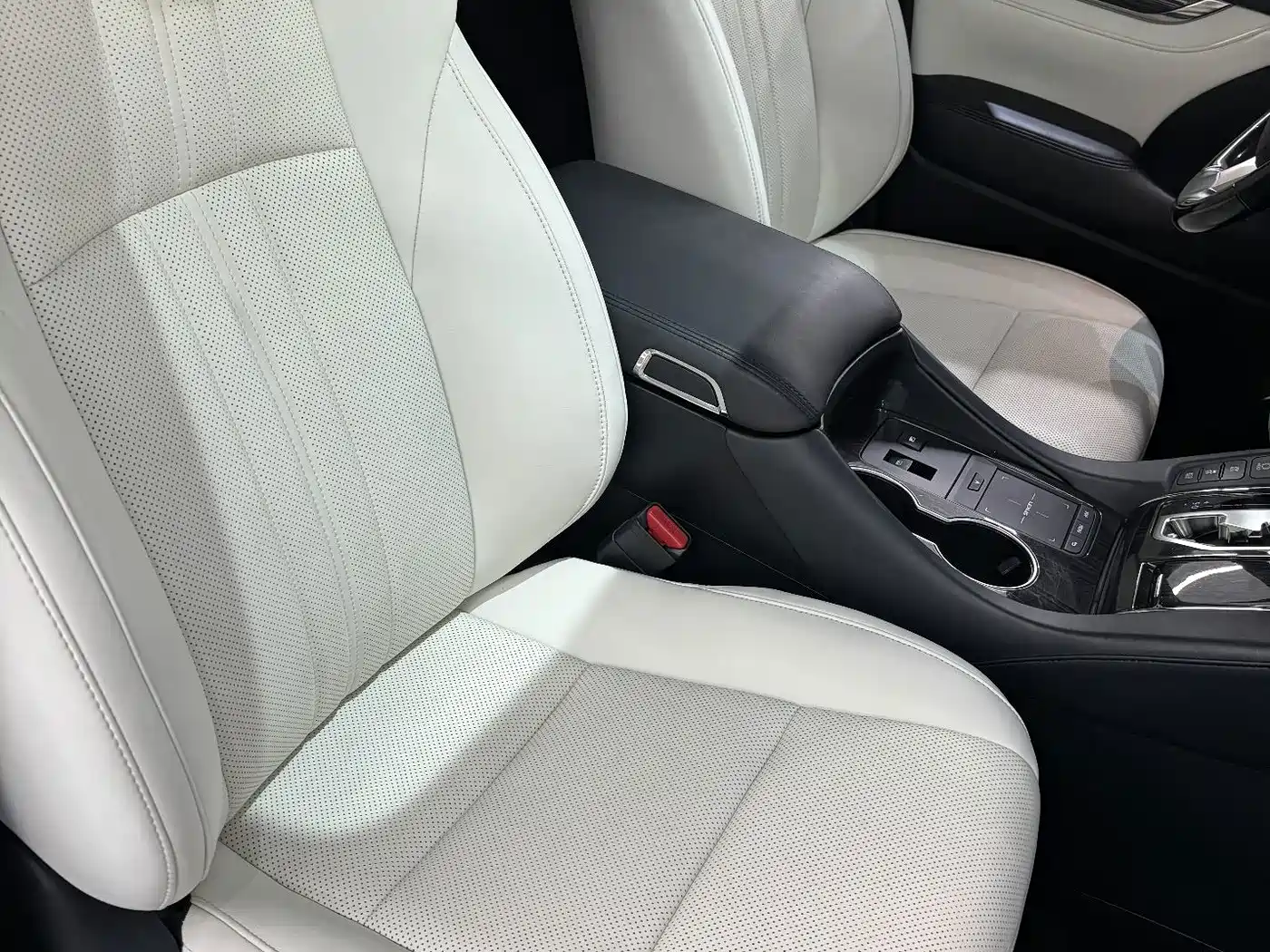 Lexus LM 2021 2020 300h 4-Seat Imperial Edition