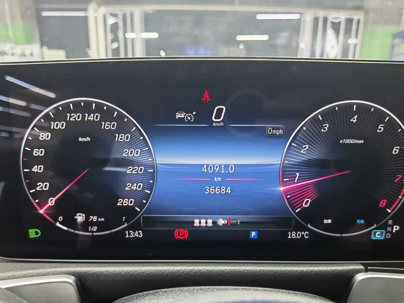 Mercedes-Benz GLB 2024 GLB 220 Dynamic фото 17