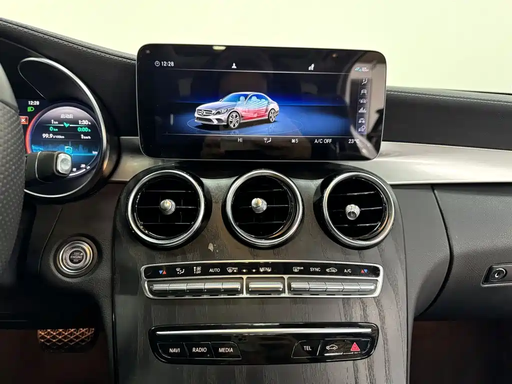 Mercedes-Benz C-Class 2020 Facelift C 260 L Sport фото 15