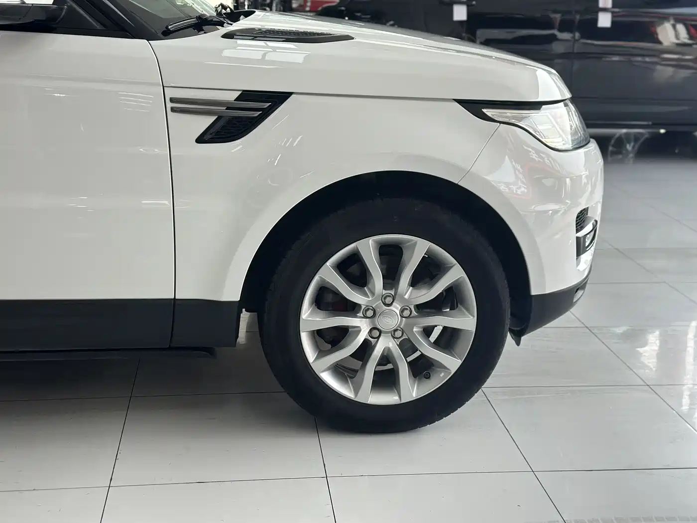 Land Rover Range Rover Sport 2016 3.0 SDV6 HSE фото 9