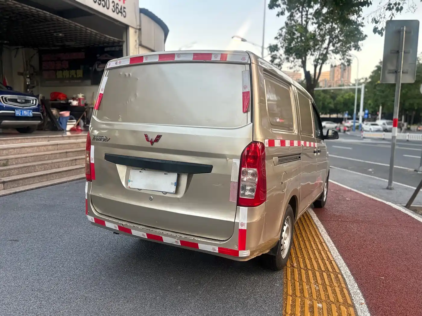 Wuling Motors Wuling Rongguang V 2018 2018 1.5L Utility Model