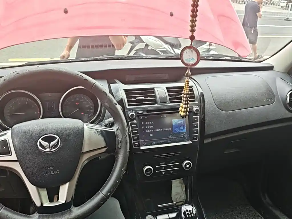 Фото 10 - BAIC Huansu S3