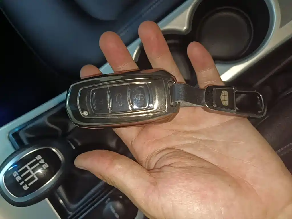 Photo 9 - Geely Emgrand GL