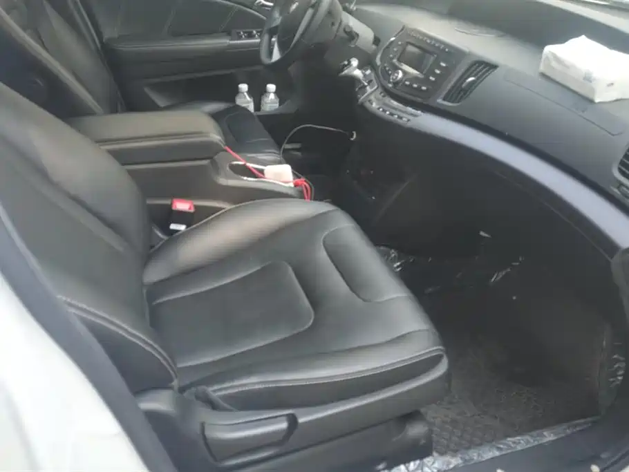 BYD e6
