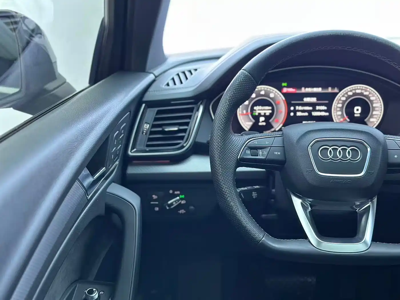 Audi Q5L Sportback 2022 2022 Facelift 40 TFSI Luxury Style