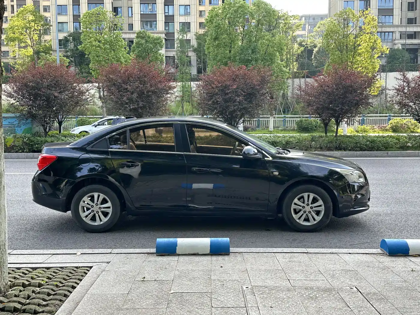Chevrolet Cruze 2015 1.5L Classic SL MT фото 4