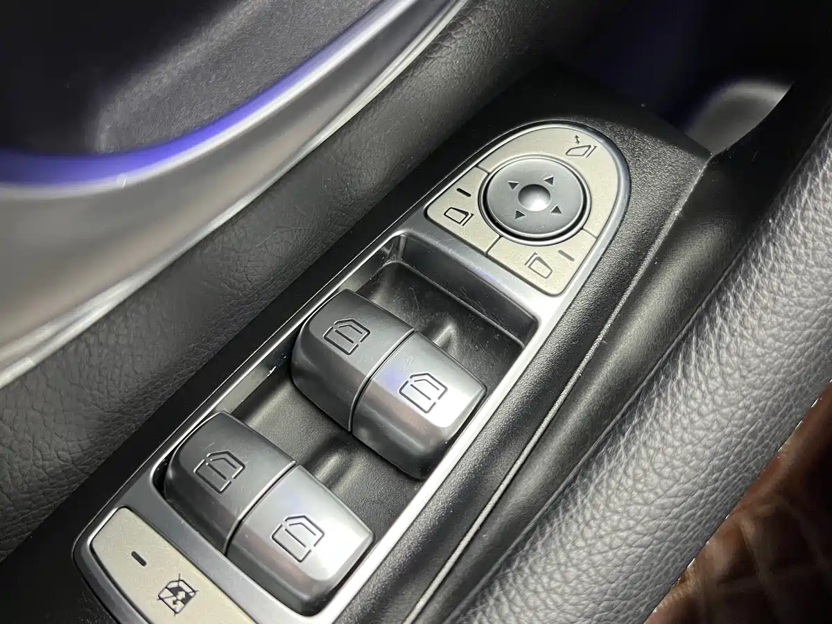 Mercedes-Benz E-Class 2016 E 300 L Fashion Type фото 9