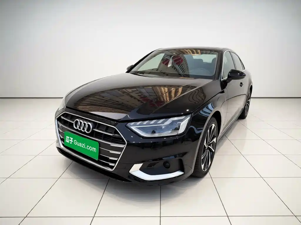 Фото 1 - Audi A4L