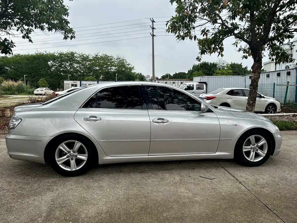 Toyota Reiz 2006 Model 2.5S Special Edition фото 11