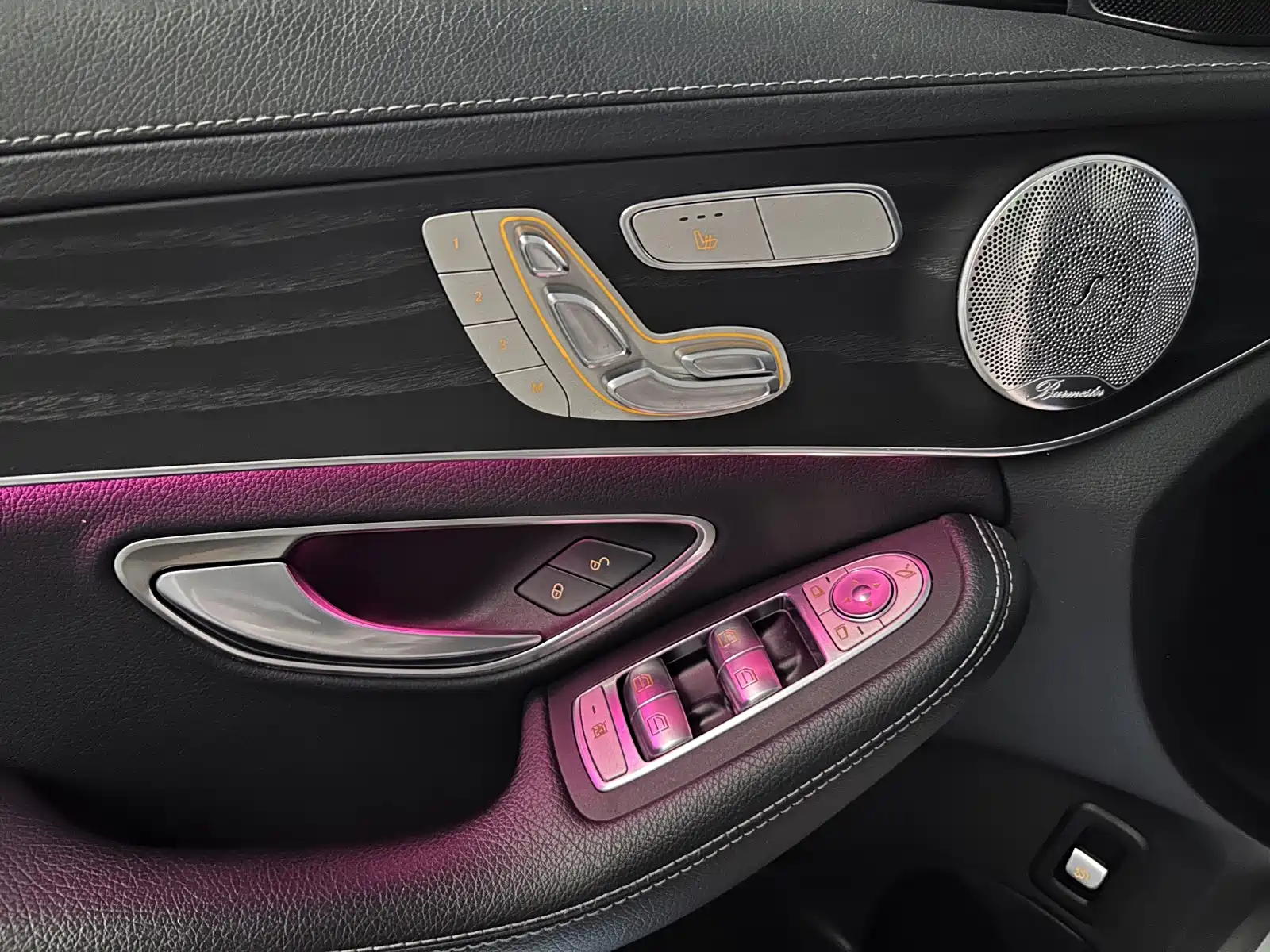 Фото 13 - Mercedes-Benz C-Class