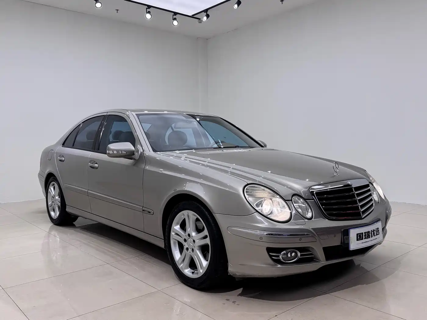Mercedes-Benz E-Class 2008 E 230 Fashion фото 3