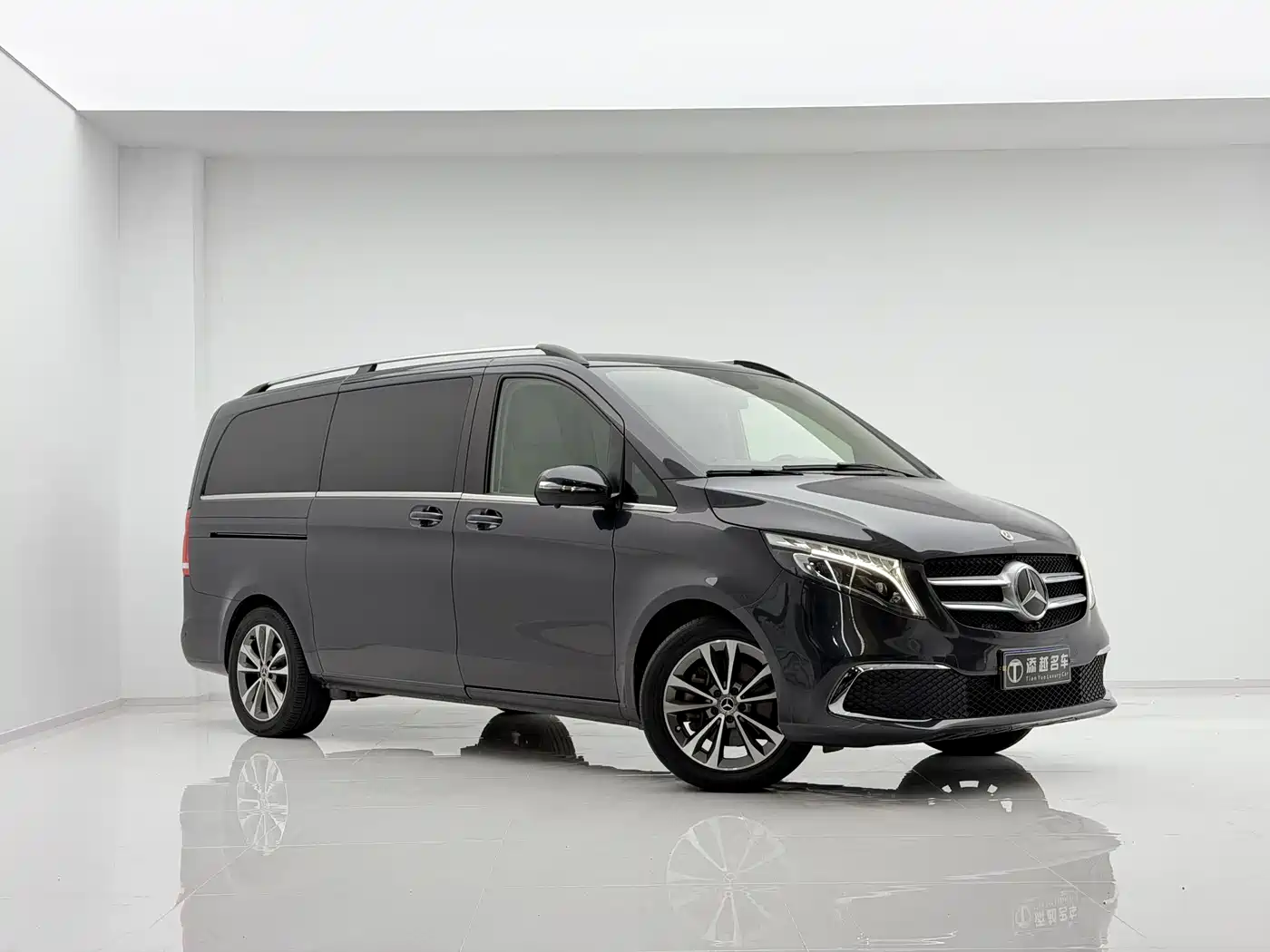 Mercedes-Benz V-Class 2021 V 260 Pilot Edition фото 3