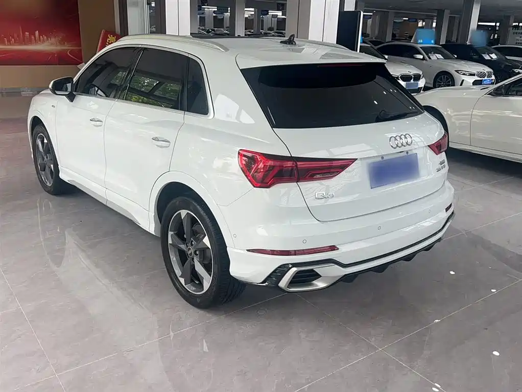 Audi Q3 2024 35 TFSI Fashion Sport фото 20