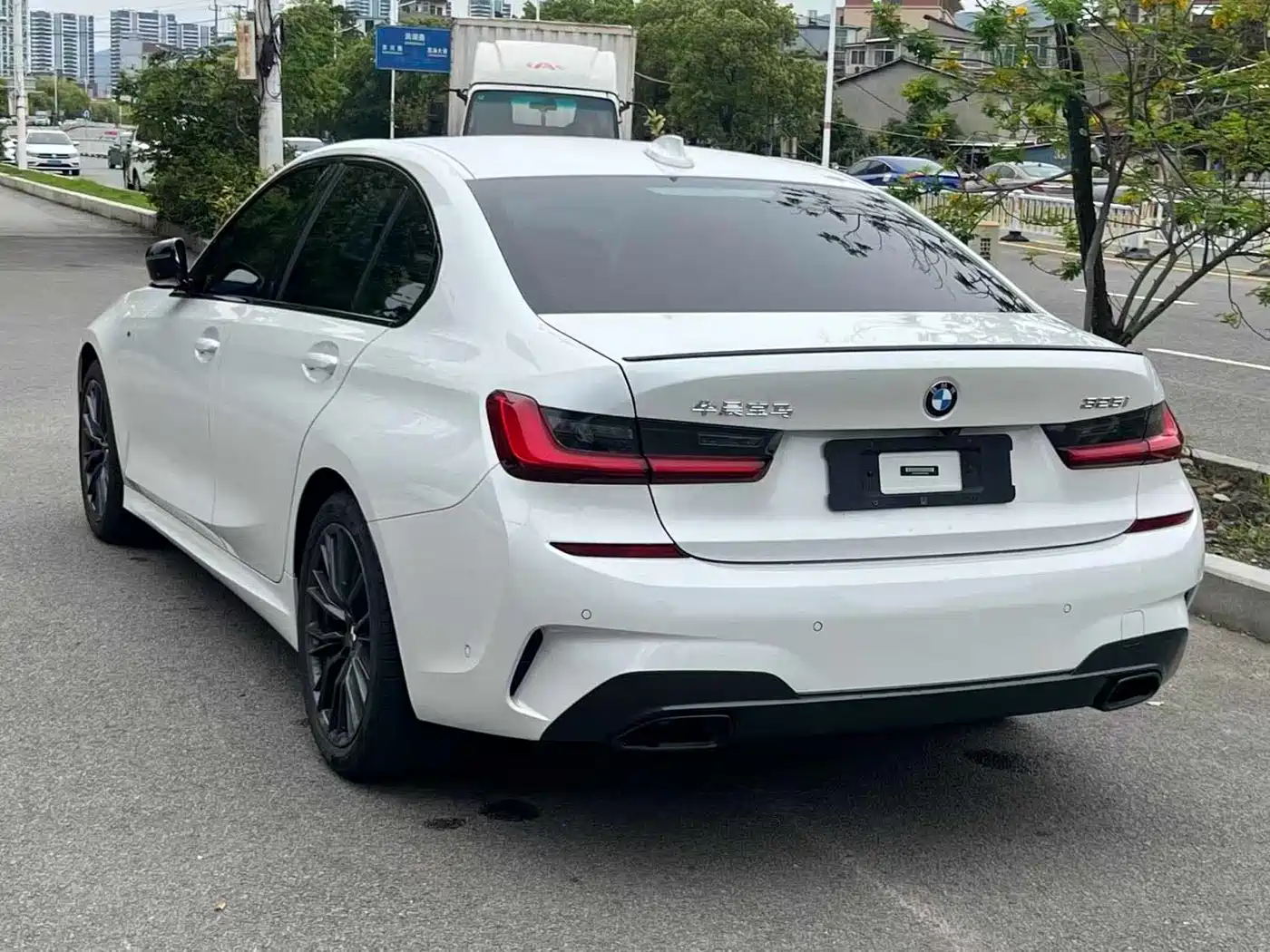 BMW 3 Series 2021 325i M Sport Night Edition фото 7