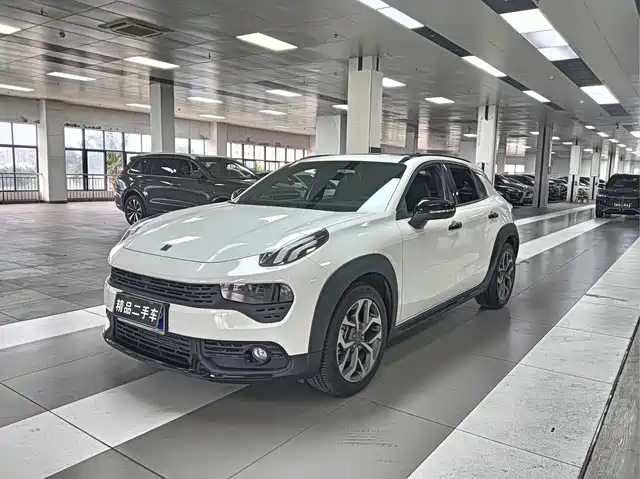 Lynk & Co 02 1.5TD DCT, моноприводный, Драйв, Чемпион