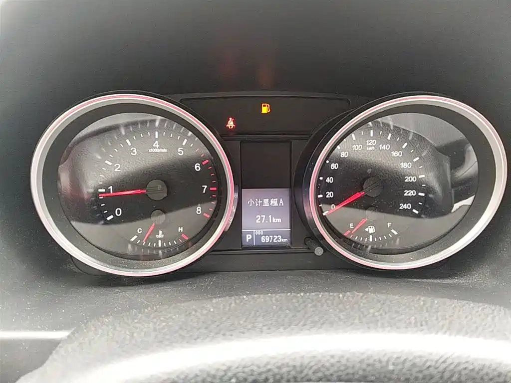 Haval M6 2017 1.5T Automatic 2WD Elite фото 12