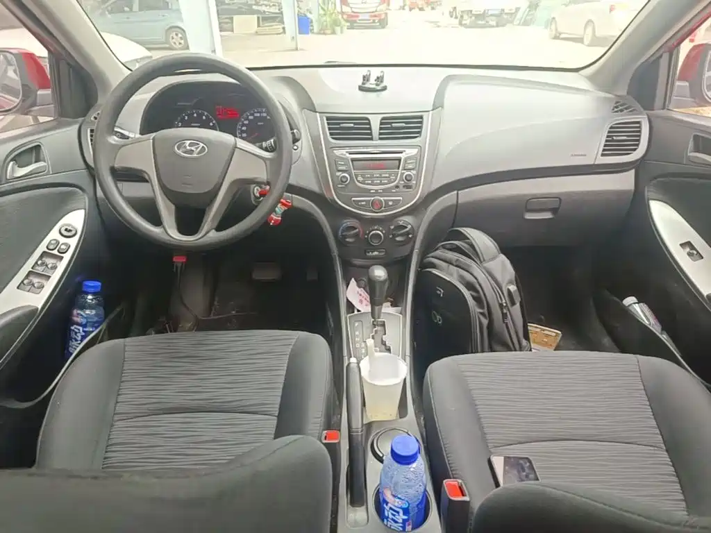 Hyundai Reina 2015 2014 Model 1.4L Automatic GLX