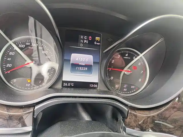 Mercedes-Benz V-Class 2018 V 260 L Premium Long Version China V — фото 4