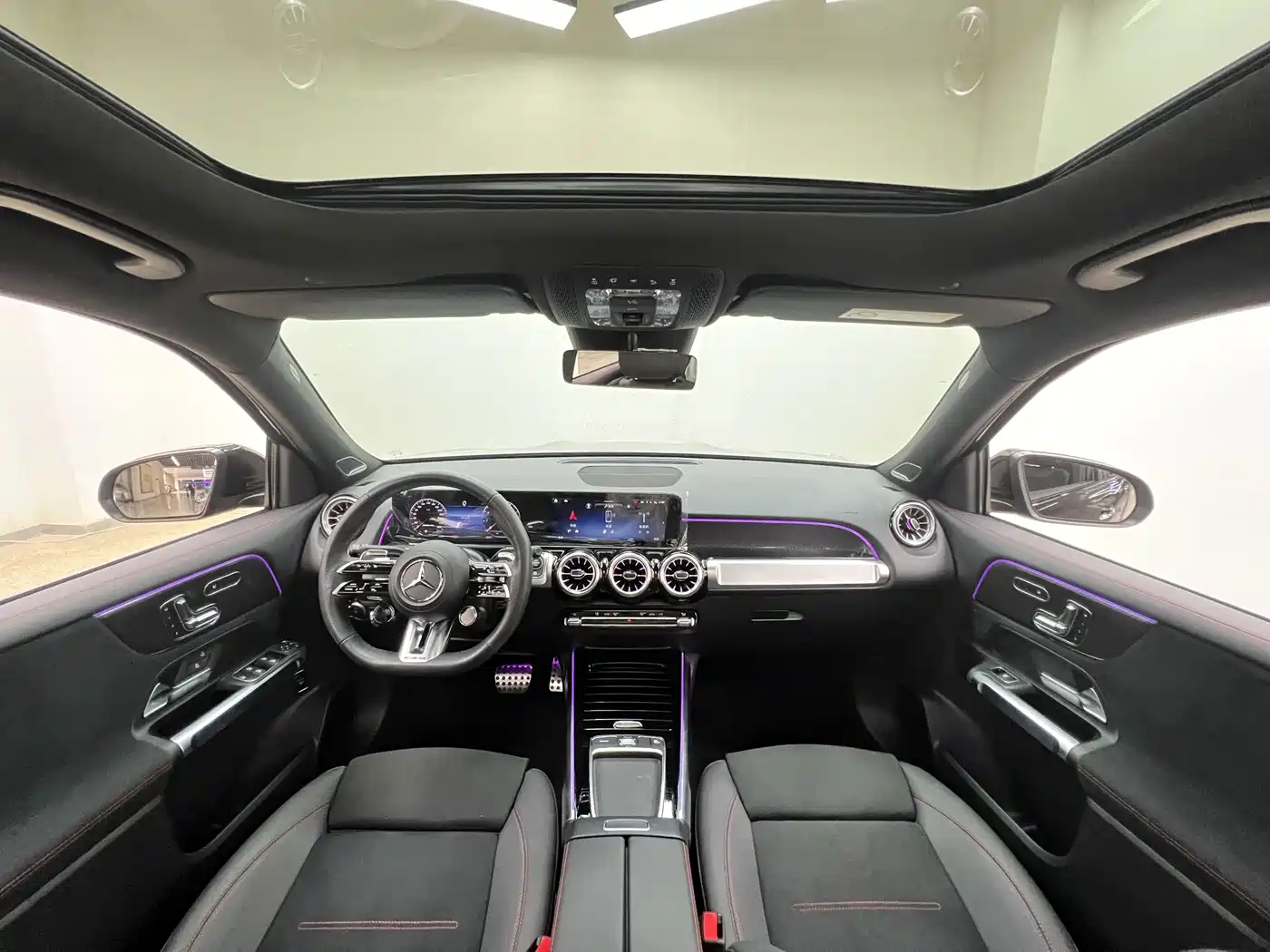 MERCEDES-BENZ GLB AMG