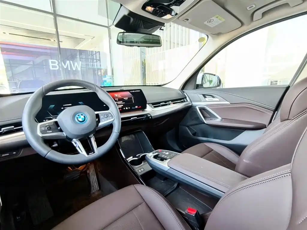 BMW iX1 2026 2025 eDrive25L M Sport Package