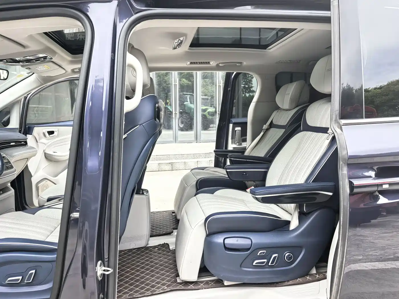 Roewe iMAX8 2022 2022 400TGI Ultimate Edition