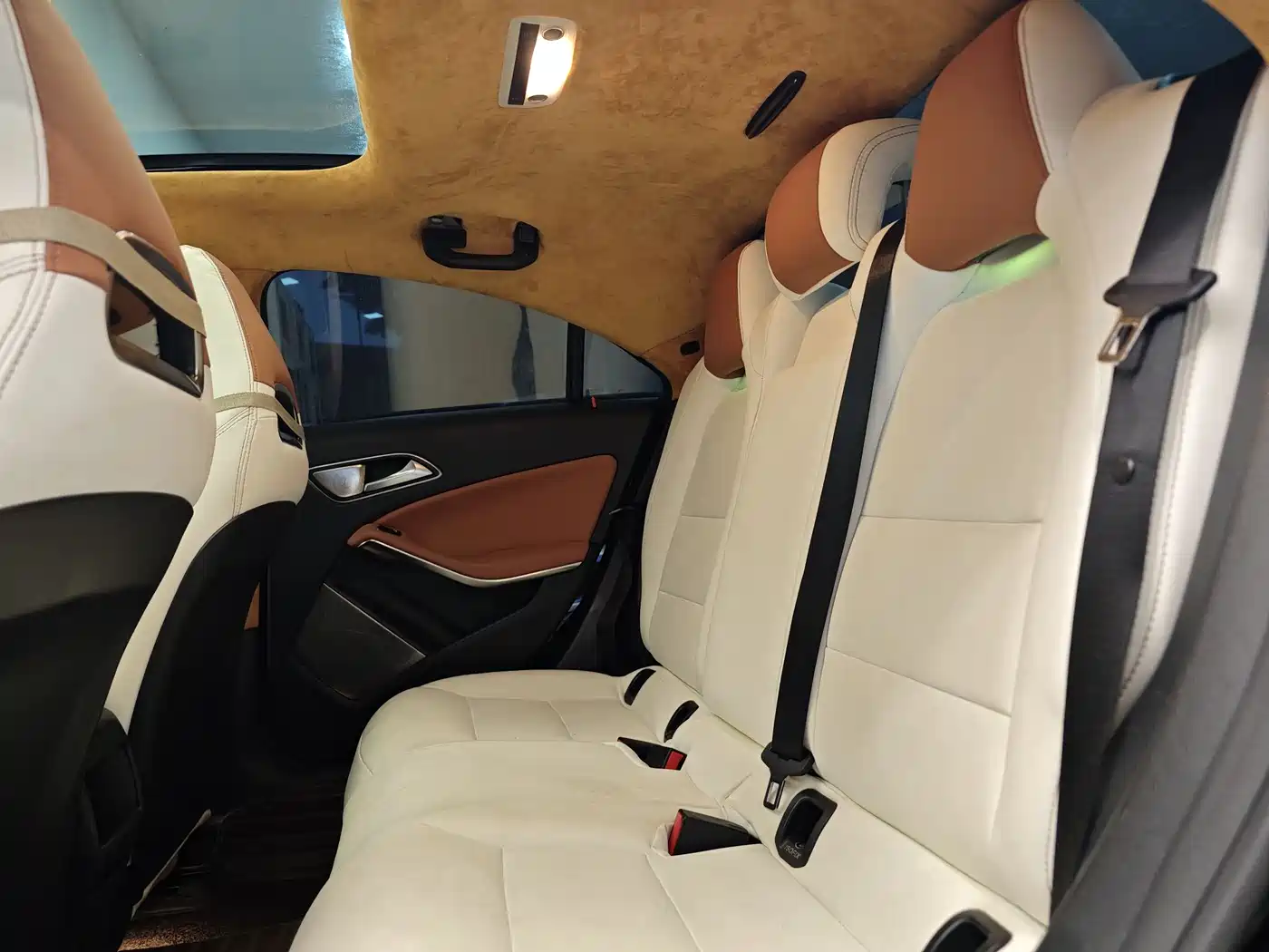 Mercedes-Benz CLA (Import) 2018 CLA 220 4MATIC фото 24