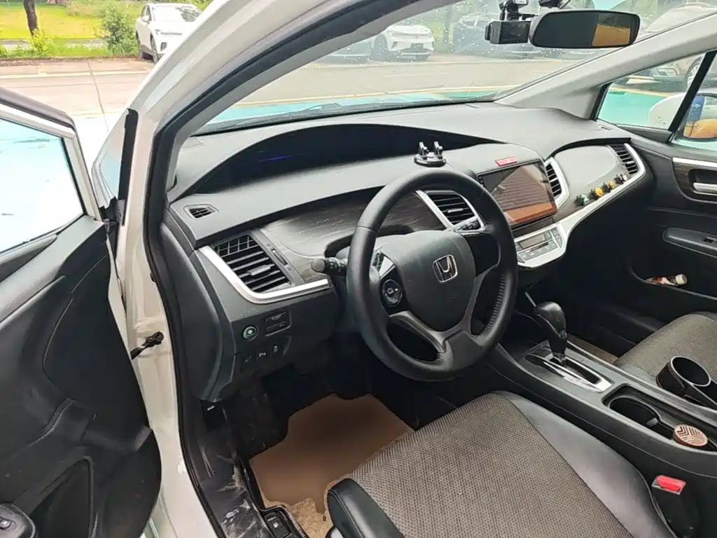 Honda Jade 2018 2017 1.8L Automatic Comfort Edition 5-seater