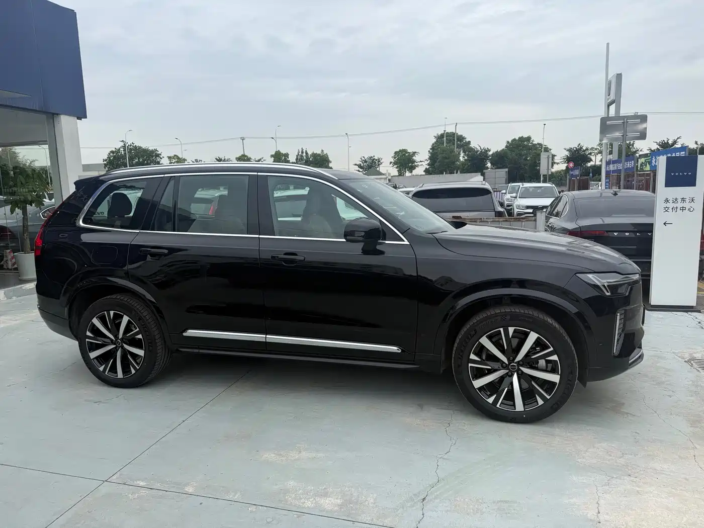 Volvo XC90 2025 2025 Facelift B6 Intelligent Luxury 6-Seater