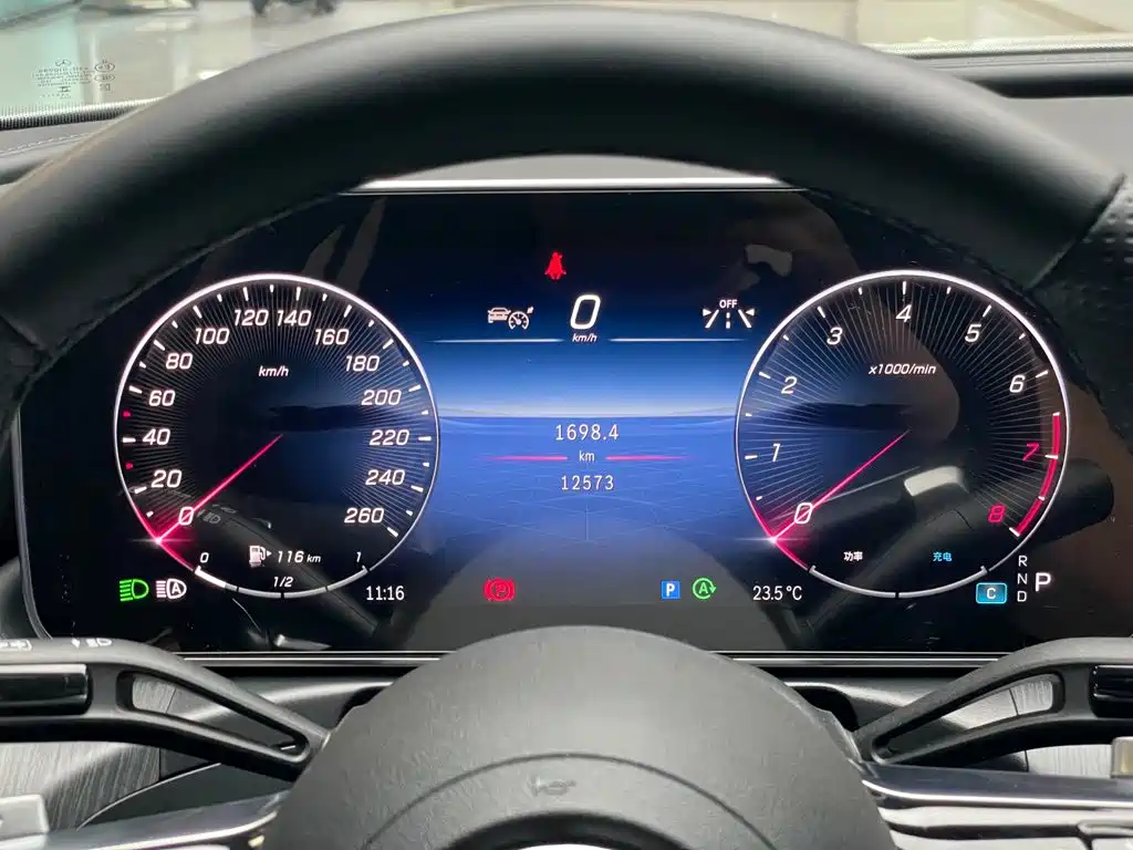 Фото 18 - Mercedes-Benz C-Class