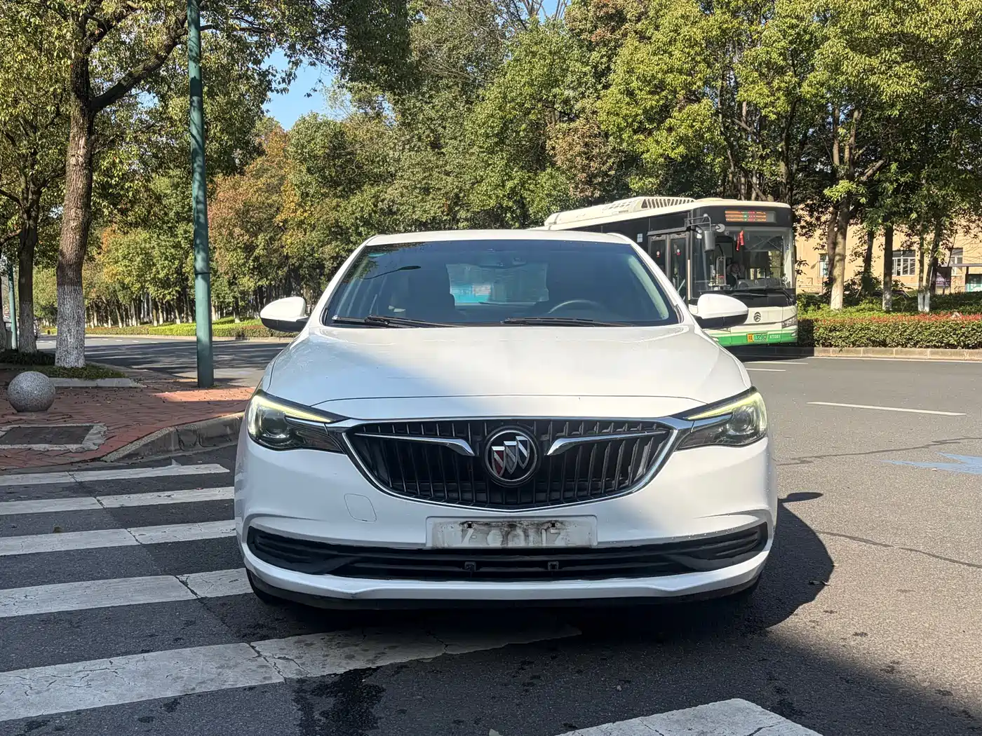 Buick Excelle 2019 15T DCT Progressive Type China VI фото 2