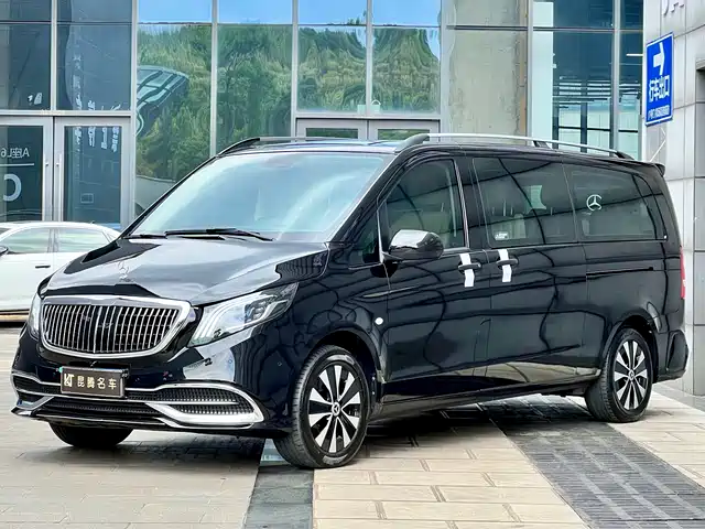 Mercedes-Benz Vito 2023 2.0T Elite 9-Seater